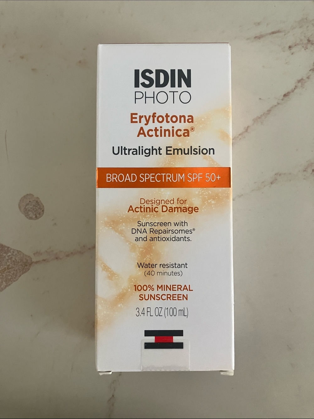ISDIN Photo Eryfotona Actinica Ultralight Emulsion SPF 50+ - White